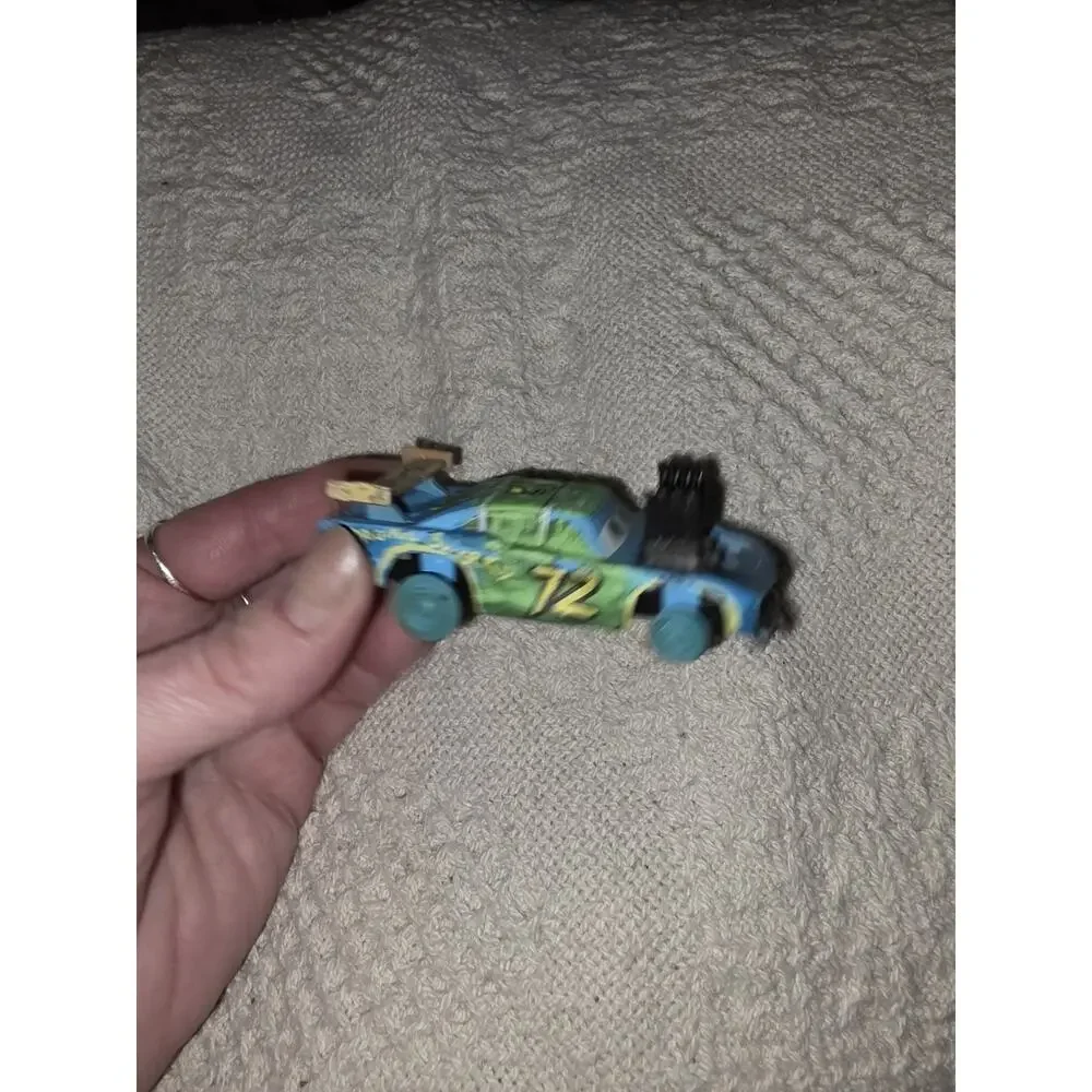 Disney Pixar Cars 3 Superfly #72 Demo Derby Missing 2 Rubber Tires Mattel